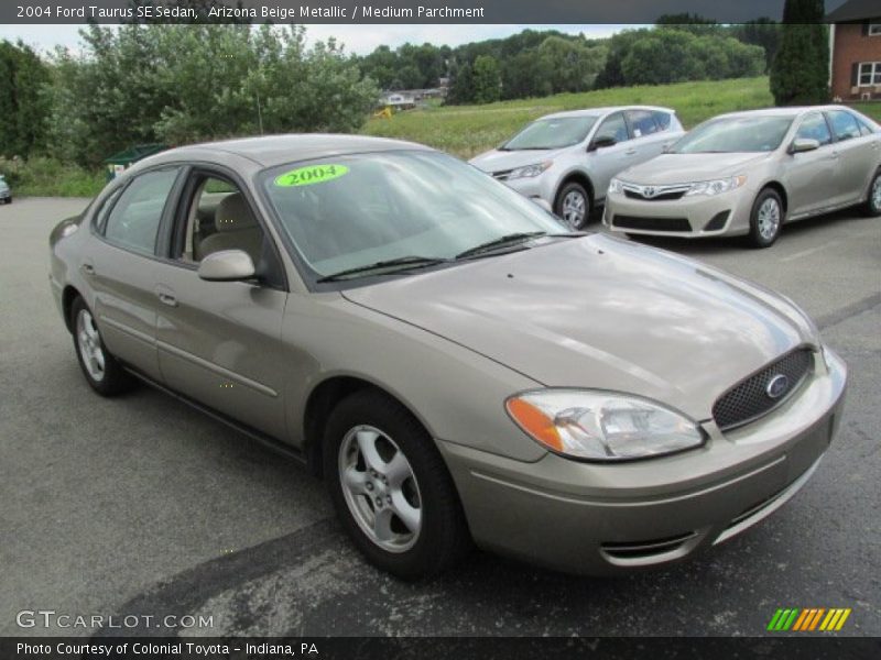 Arizona Beige Metallic / Medium Parchment 2004 Ford Taurus SE Sedan