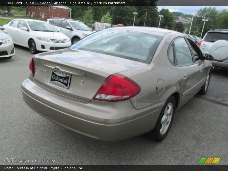 Arizona Beige Metallic / Medium Parchment 2004 Ford Taurus SE Sedan