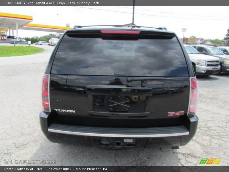 Onyx Black / Ebony Black 2007 GMC Yukon Denali AWD