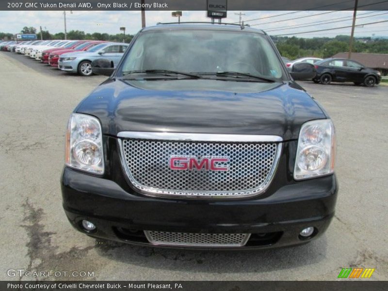 Onyx Black / Ebony Black 2007 GMC Yukon Denali AWD