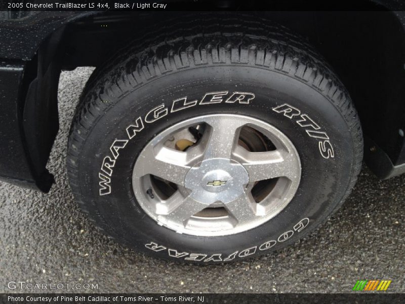 Black / Light Gray 2005 Chevrolet TrailBlazer LS 4x4