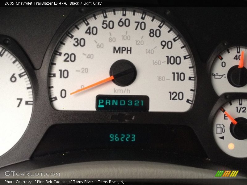 Black / Light Gray 2005 Chevrolet TrailBlazer LS 4x4