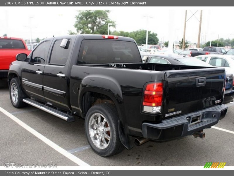 Onyx Black / Cocoa/Light Cashmere 2007 GMC Sierra 1500 Denali Crew Cab AWD