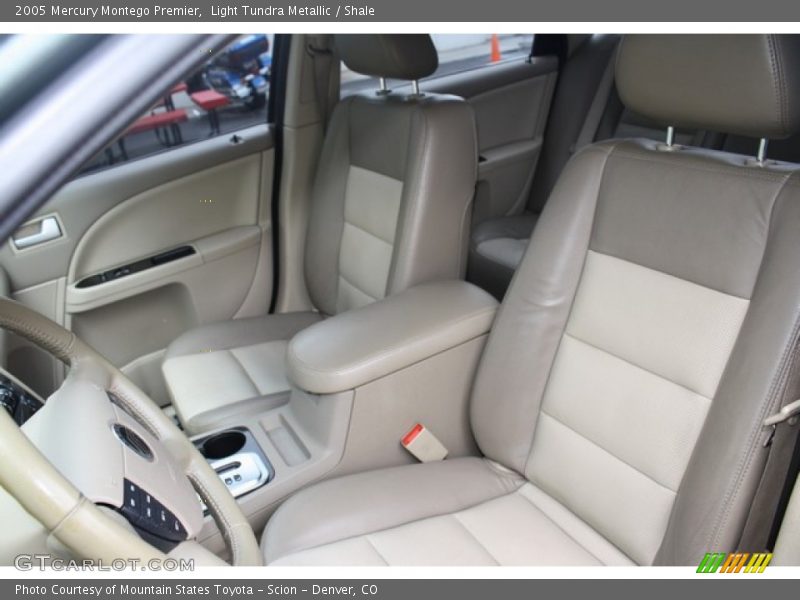 Front Seat of 2005 Montego Premier