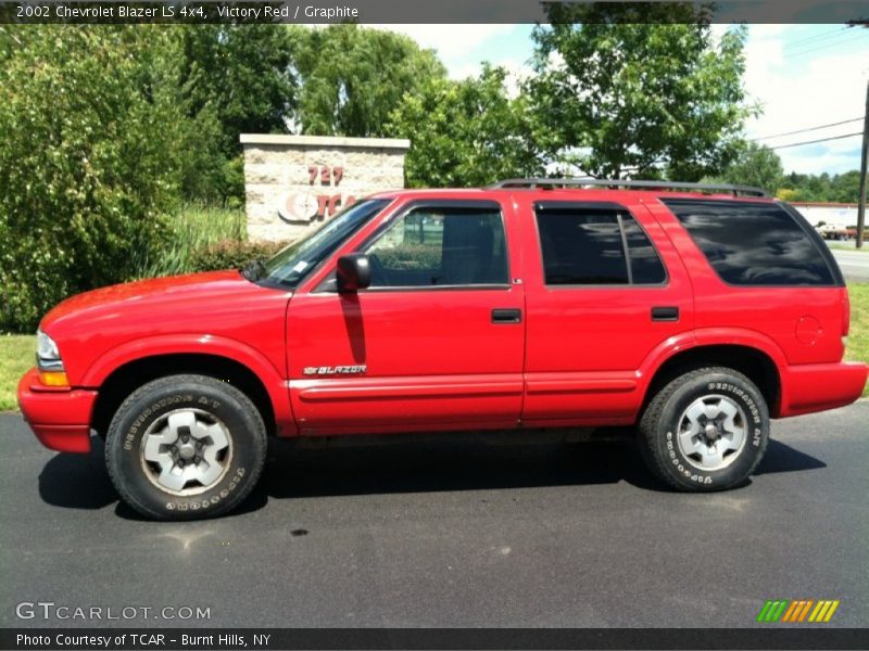 Victory Red / Graphite 2002 Chevrolet Blazer LS 4x4