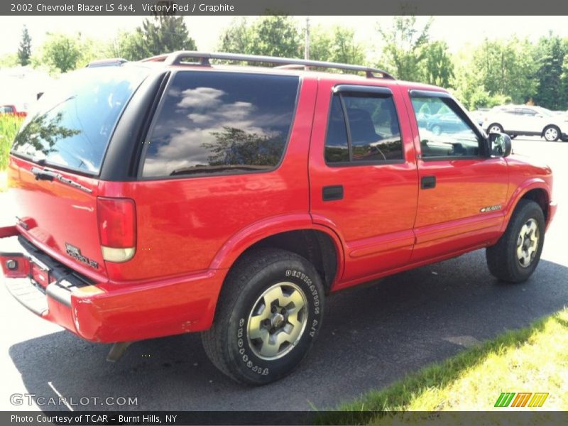 Victory Red / Graphite 2002 Chevrolet Blazer LS 4x4