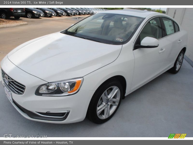 Ice White / Soft Beige 2014 Volvo S60 T5