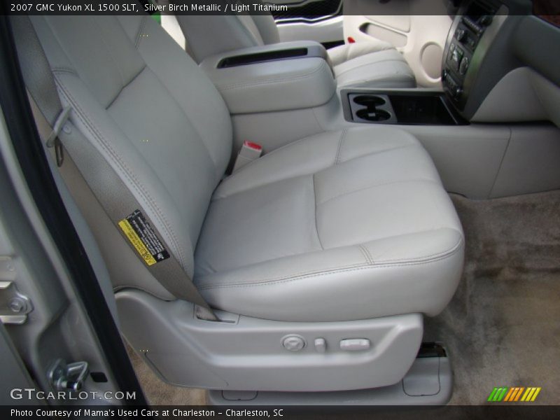 Silver Birch Metallic / Light Titanium 2007 GMC Yukon XL 1500 SLT