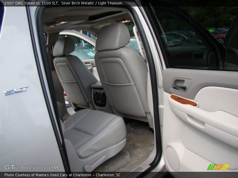 Silver Birch Metallic / Light Titanium 2007 GMC Yukon XL 1500 SLT