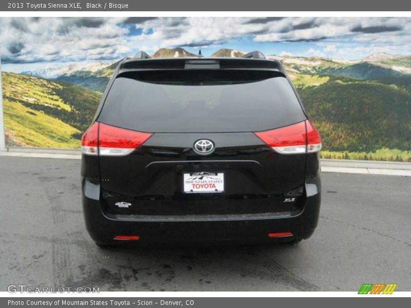 Black / Bisque 2013 Toyota Sienna XLE