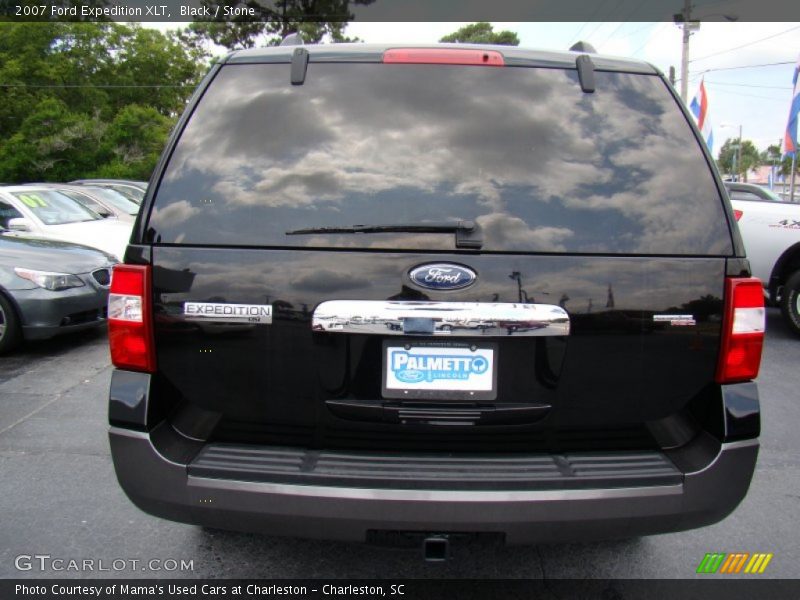 Black / Stone 2007 Ford Expedition XLT