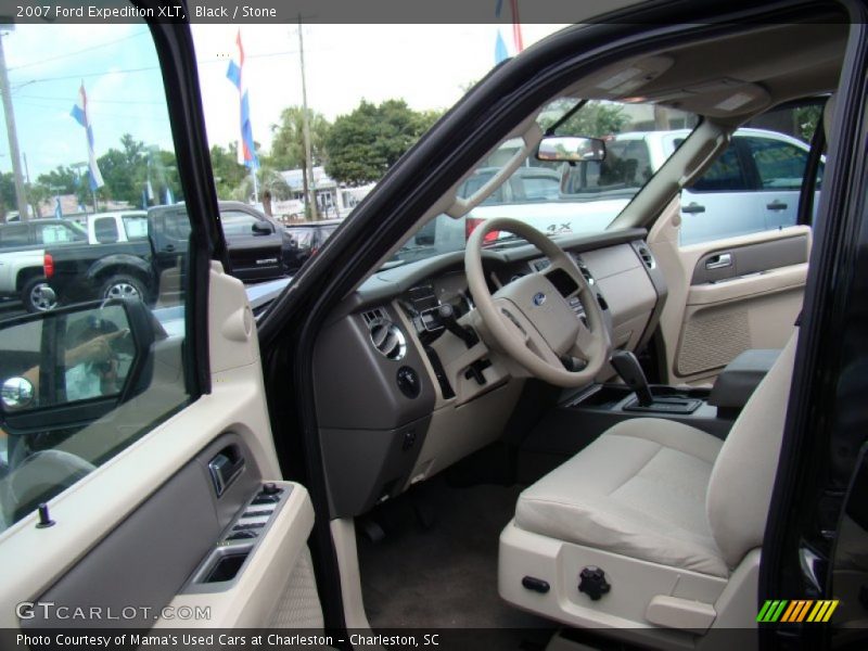 Black / Stone 2007 Ford Expedition XLT