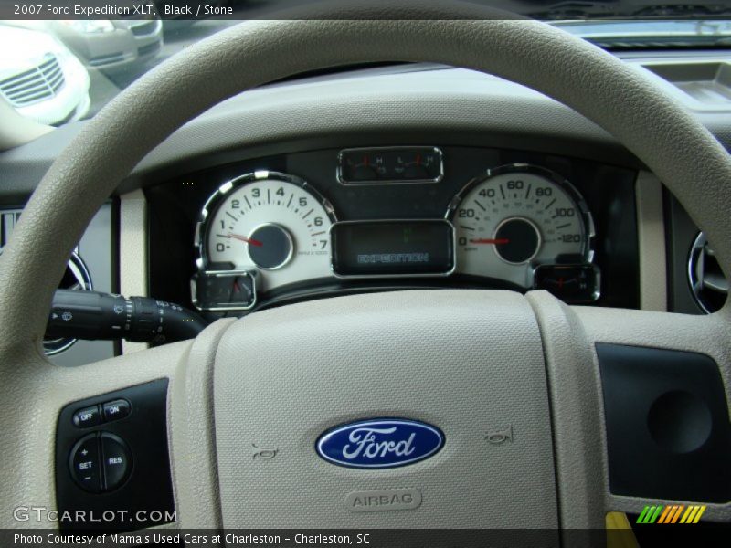 Black / Stone 2007 Ford Expedition XLT