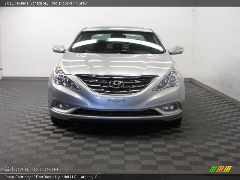 Radiant Silver / Gray 2011 Hyundai Sonata SE