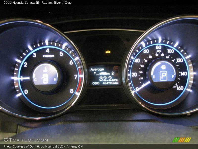 Radiant Silver / Gray 2011 Hyundai Sonata SE