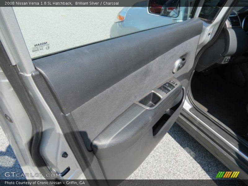 Brilliant Silver / Charcoal 2008 Nissan Versa 1.8 SL Hatchback