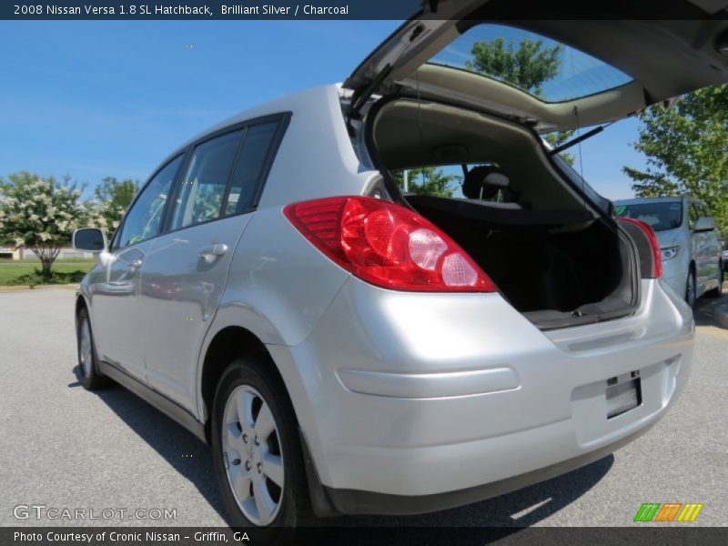 Brilliant Silver / Charcoal 2008 Nissan Versa 1.8 SL Hatchback