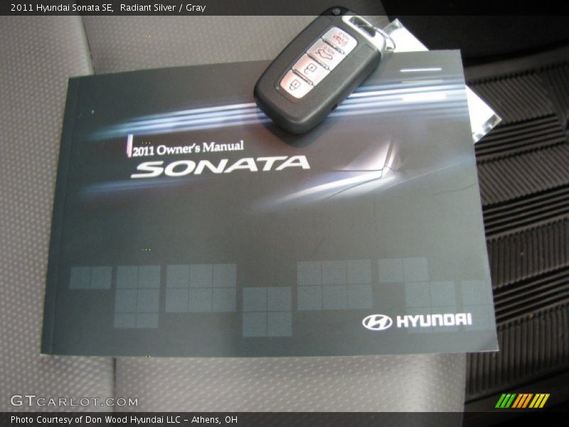 Radiant Silver / Gray 2011 Hyundai Sonata SE