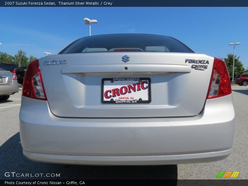 Titanium Silver Metallic / Grey 2007 Suzuki Forenza Sedan