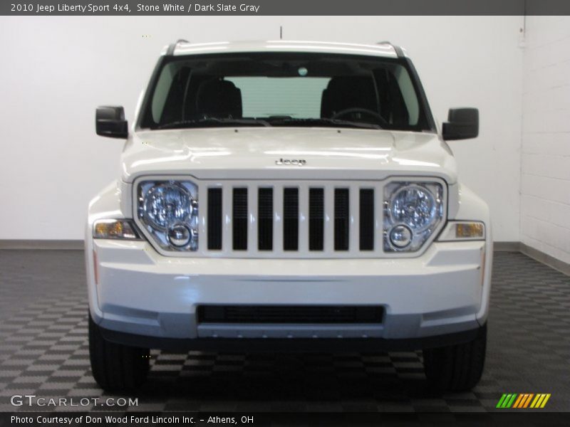 Stone White / Dark Slate Gray 2010 Jeep Liberty Sport 4x4