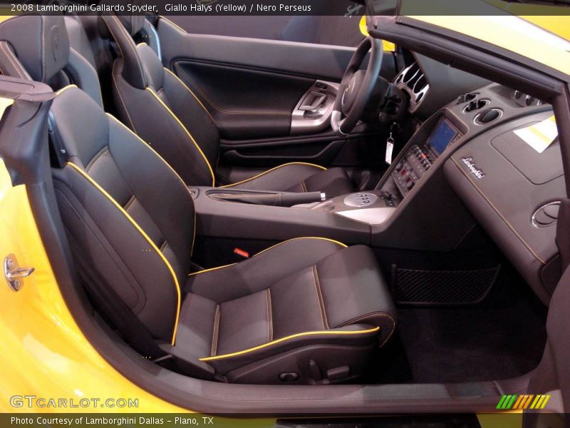  2008 Gallardo Spyder Nero Perseus Interior