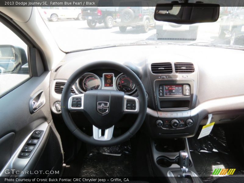 Fathom Blue Pearl / Black 2013 Dodge Journey SE