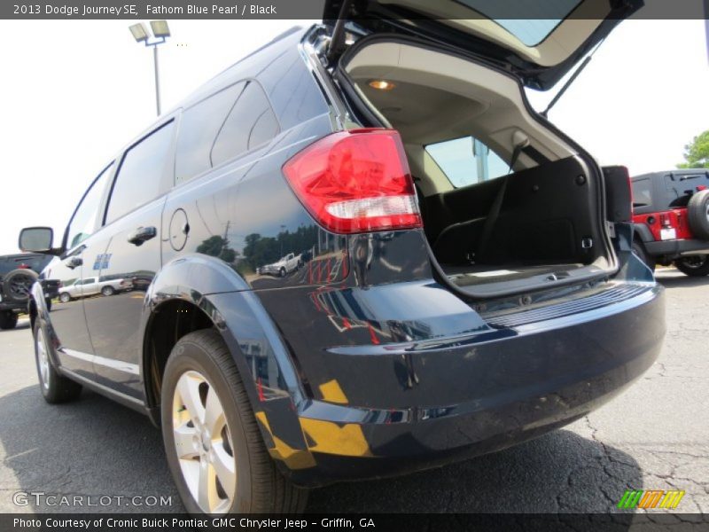 Fathom Blue Pearl / Black 2013 Dodge Journey SE