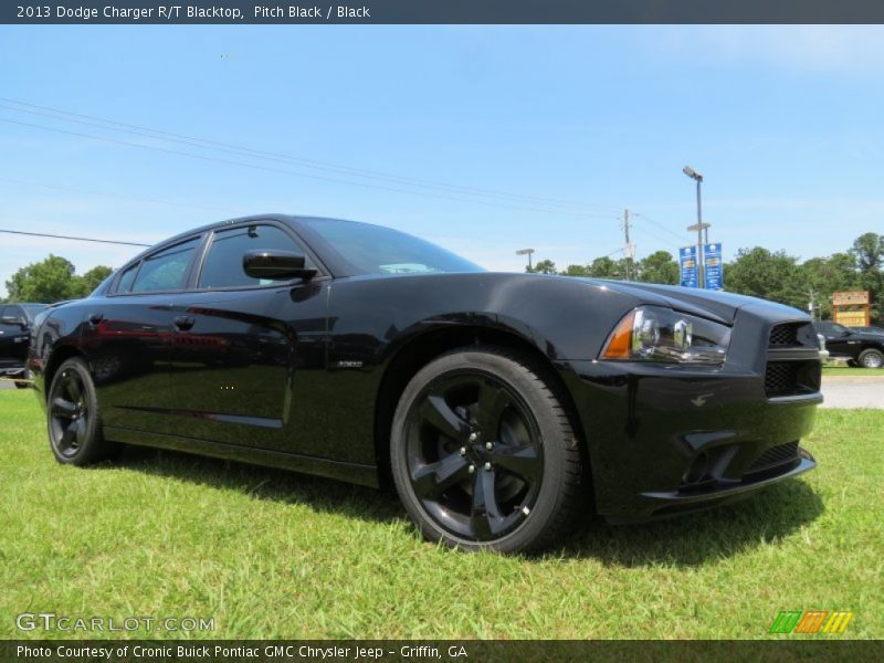 Front 3/4 View of 2013 Charger R/T Blacktop