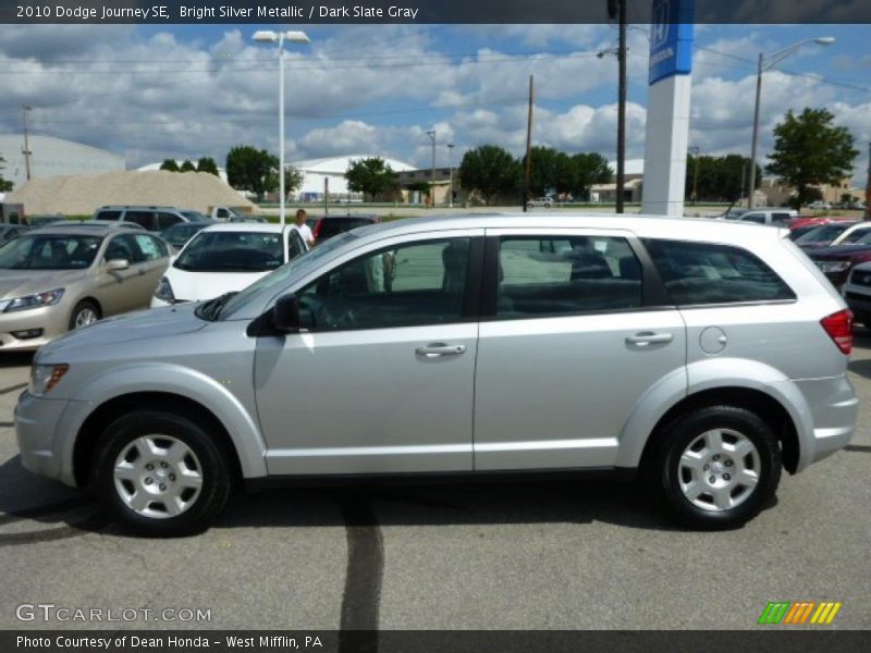 Bright Silver Metallic / Dark Slate Gray 2010 Dodge Journey SE