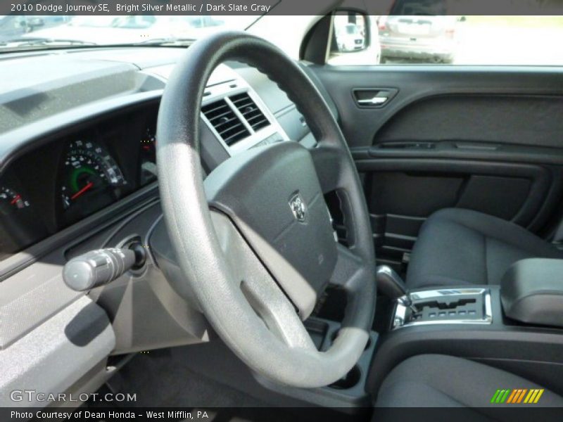 Bright Silver Metallic / Dark Slate Gray 2010 Dodge Journey SE