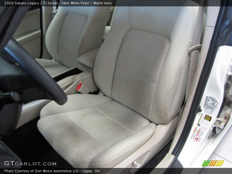 Satin White Pearl / Warm Ivory 2009 Subaru Legacy 2.5i Sedan