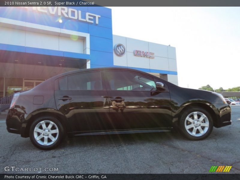 Super Black / Charcoal 2010 Nissan Sentra 2.0 SR