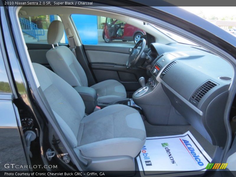 Super Black / Charcoal 2010 Nissan Sentra 2.0 SR