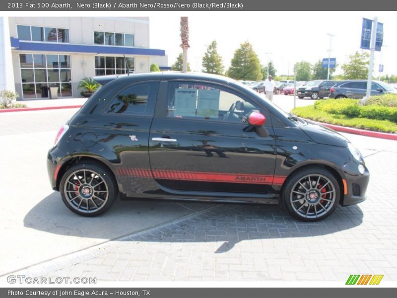 Nero (Black) / Abarth Nero/Rosso/Nero (Black/Red/Black) 2013 Fiat 500 Abarth