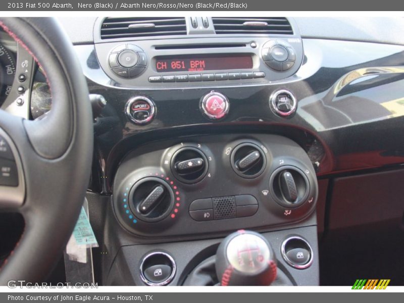 Nero (Black) / Abarth Nero/Rosso/Nero (Black/Red/Black) 2013 Fiat 500 Abarth