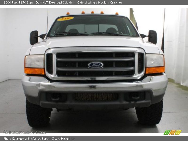 Oxford White / Medium Graphite 2000 Ford F250 Super Duty XLT Extended Cab 4x4