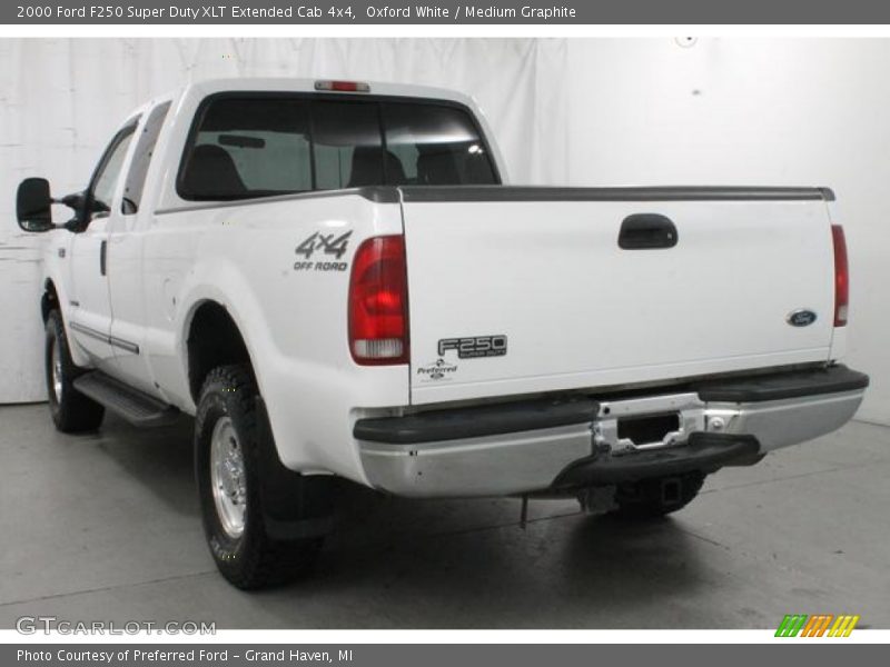 Oxford White / Medium Graphite 2000 Ford F250 Super Duty XLT Extended Cab 4x4