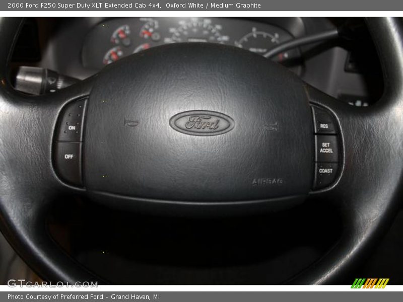Oxford White / Medium Graphite 2000 Ford F250 Super Duty XLT Extended Cab 4x4