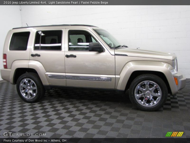 Light Sandstone Pearl / Pastel Pebble Beige 2010 Jeep Liberty Limited 4x4