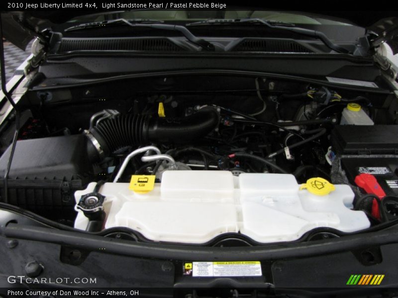 Light Sandstone Pearl / Pastel Pebble Beige 2010 Jeep Liberty Limited 4x4