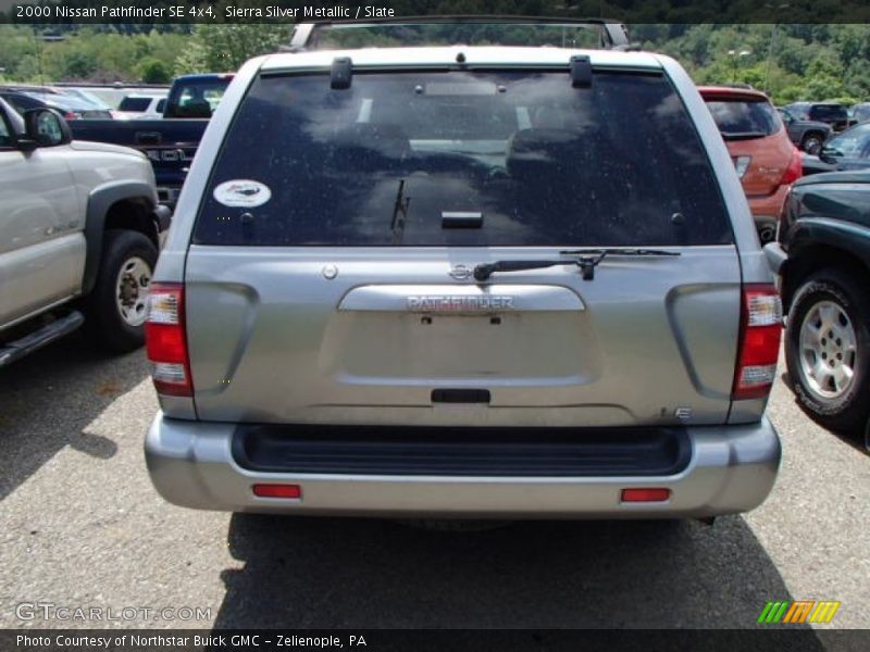 Sierra Silver Metallic / Slate 2000 Nissan Pathfinder SE 4x4