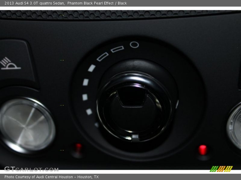 Phantom Black Pearl Effect / Black 2013 Audi S4 3.0T quattro Sedan