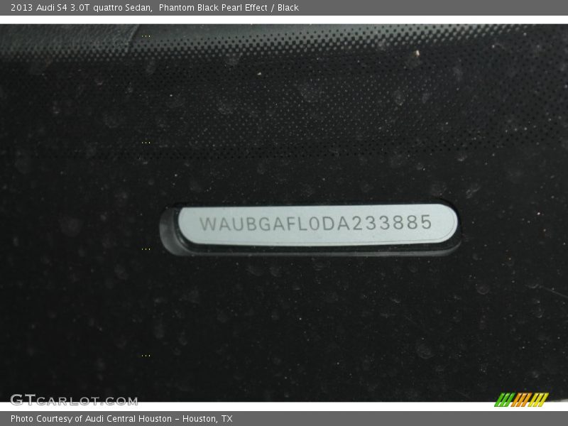 Phantom Black Pearl Effect / Black 2013 Audi S4 3.0T quattro Sedan
