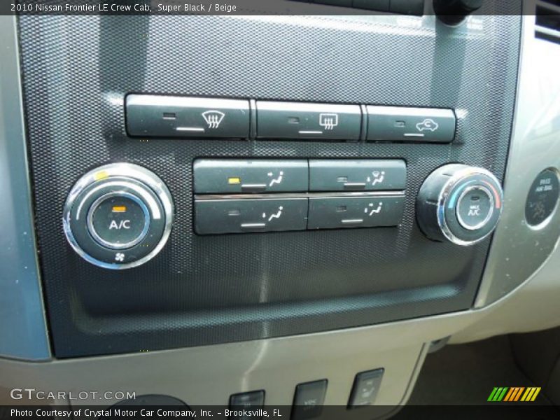 Super Black / Beige 2010 Nissan Frontier LE Crew Cab