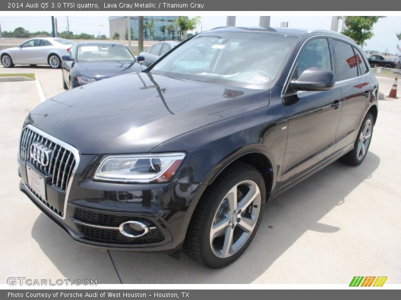 Front 3/4 View of 2014 Q5 3.0 TFSI quattro