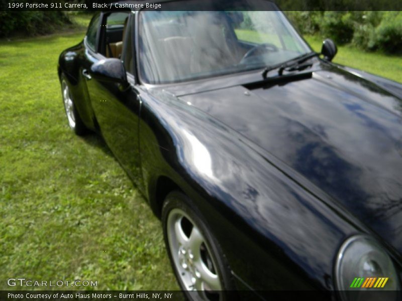 Black / Cashmere Beige 1996 Porsche 911 Carrera