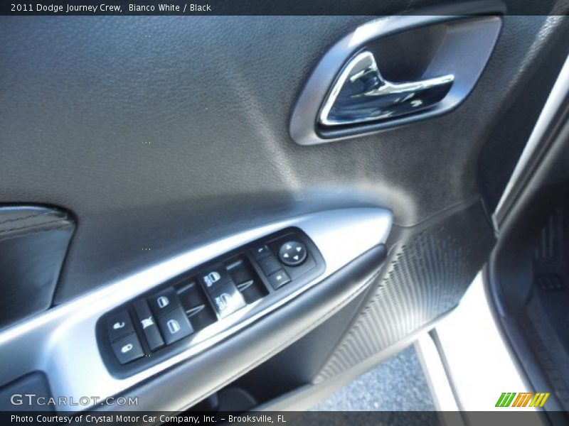 Bianco White / Black 2011 Dodge Journey Crew