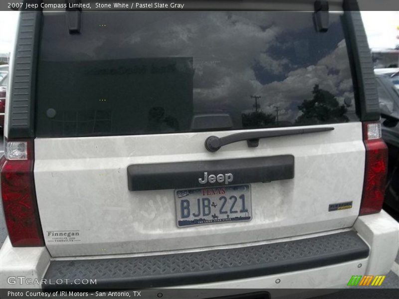 Stone White / Pastel Slate Gray 2007 Jeep Compass Limited