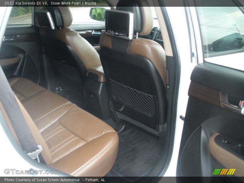 Snow White Pearl / Mocha 2012 Kia Sorento EX V6