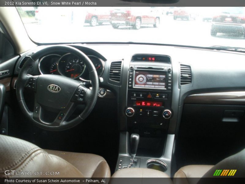 Snow White Pearl / Mocha 2012 Kia Sorento EX V6